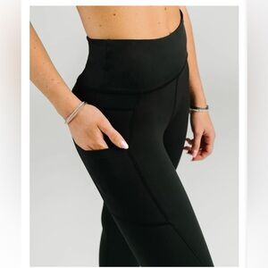 Black Pocket Light n Tight Hi-rise 7/8 24"